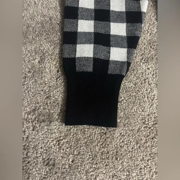 Rachel Zoe Women's Check Print Long Sleeve Crew Neck Sweatshirt
Black Size S - Picture 3 of 11